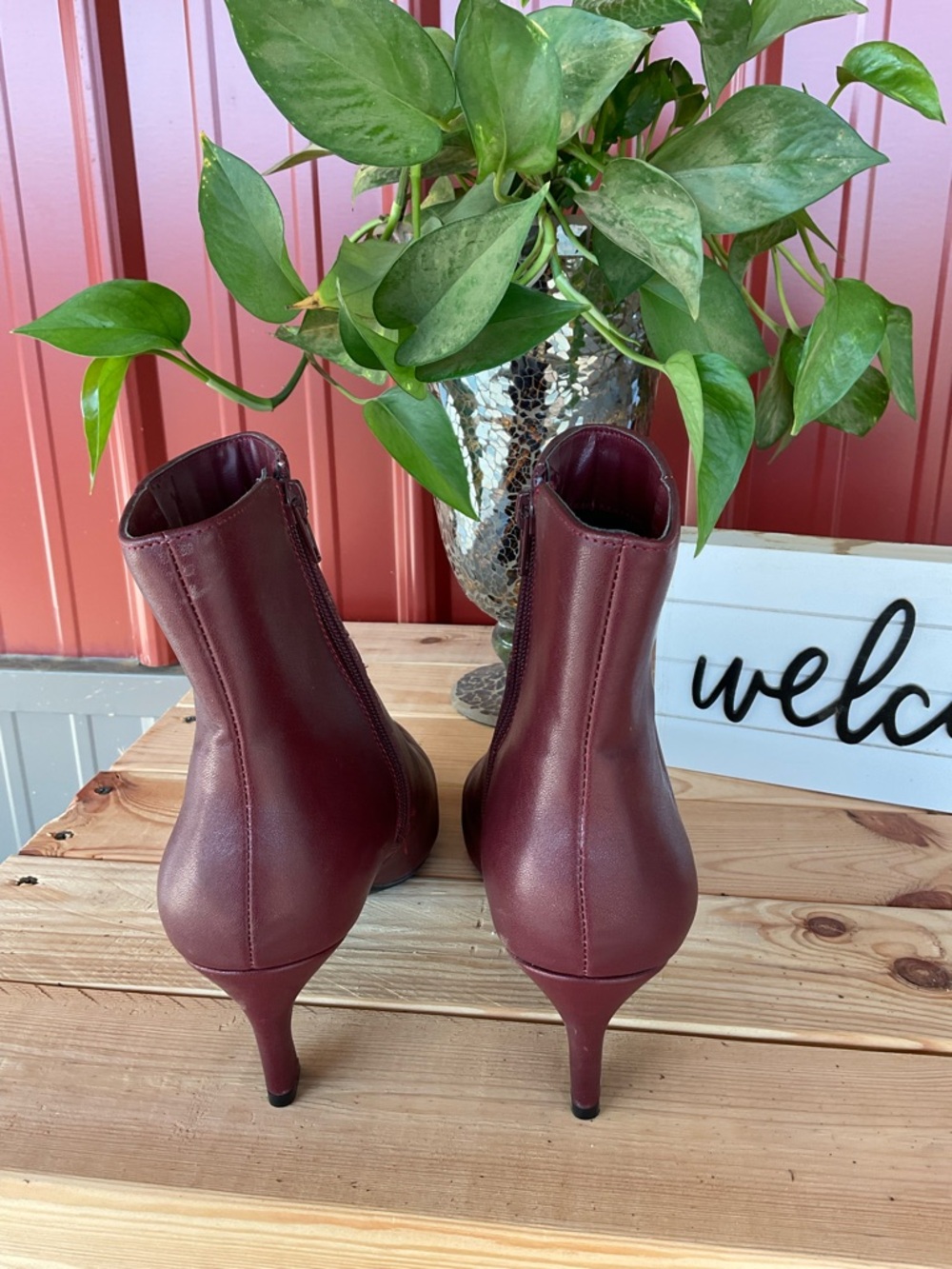 Madden Girl maroon ankle boots. Size 9.5 - Picture 3 of 6